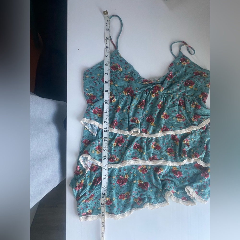 Floral Ruffle Camisole Top - Picture 3 of 6